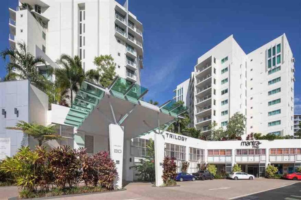 Waterfront Sub-Penthouse Apartment In City Centre Cairns Exterior photo